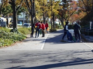 1409　学生　掃除中