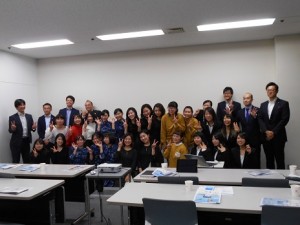 1205 　全員集合　三大学合同最終発表会ピース